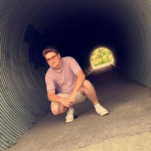 Meet your Posher, Brandon